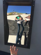 Зал кривых зеркал в Сочи парке