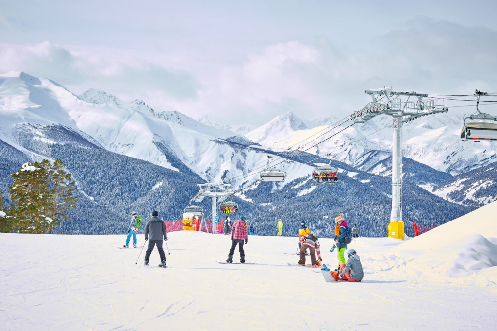 Где полюбить сноуборд: горнолыжные курорты и кэмпы