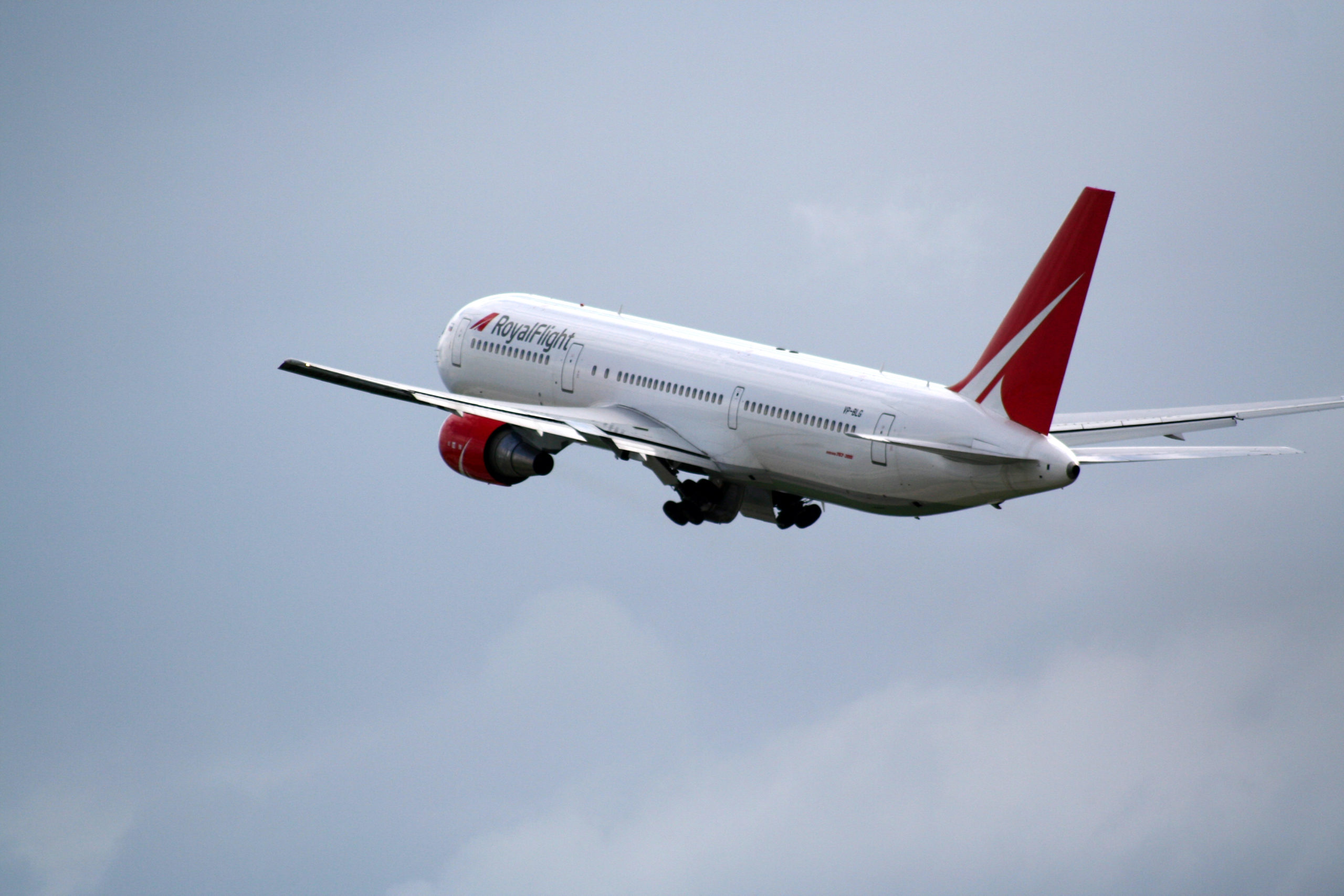 Топ-5 самых опаздывающих авиокомпаний по данным Росавиации