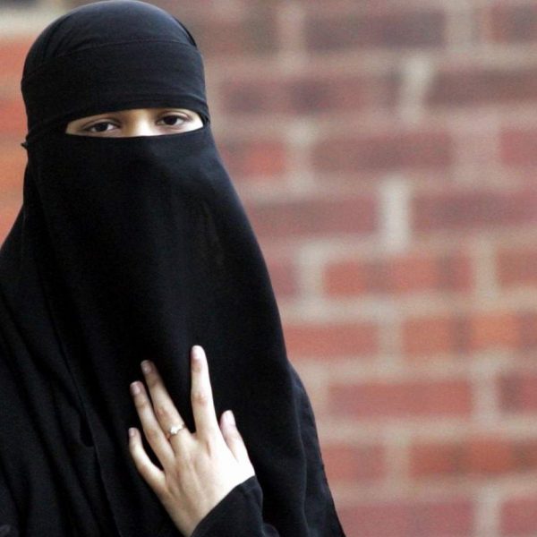 Как выглядят арабские жены дома, без хиджаба