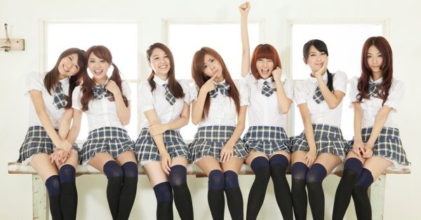 Почему школьницам в Японии нельзя носить колготки
