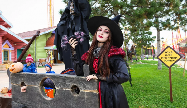 Как отмечают Хэллоуин в Сочи парке в 2019 году